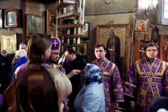 Епископ Раменский Алексий возглавил Всенощное бдение в храме Рождества Христова в Черневе 21 марта 2026