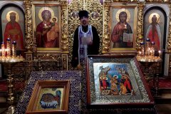 Епископ Раменский Алексий возглавил Всенощное бдение в храме Рождества Христова в Черневе 21 марта 2026