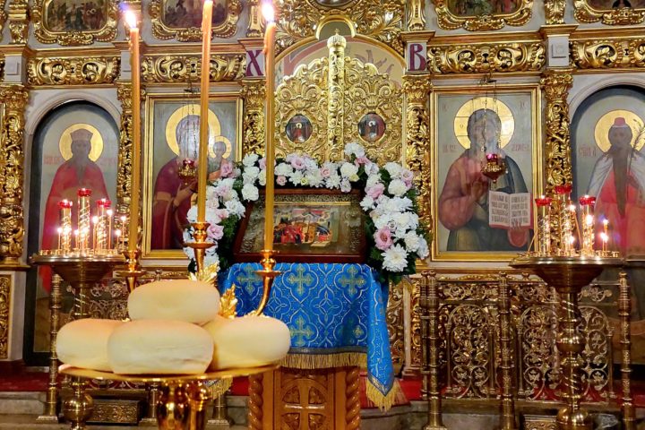 Предпразднство Введения во храм Пресвятой Богородицы в храме Рождества Христова в Черневе