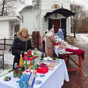 Новогодний Молебен и благотворительная ярмарка прошли в храме Рождества Христова в Чернёве
