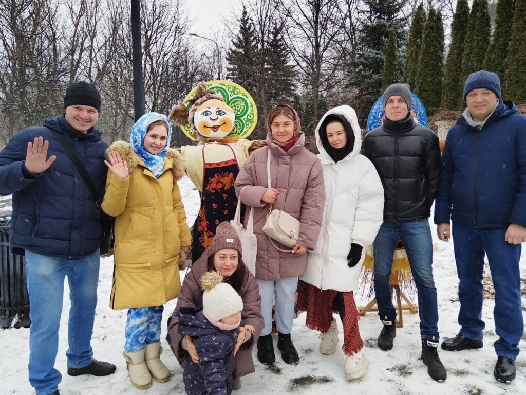 Встреча молодежного клуба на Масленице: погуляли на Славу!