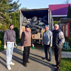 Социальная служба храма передала благотворительную помощь в региональные благотворительные организации