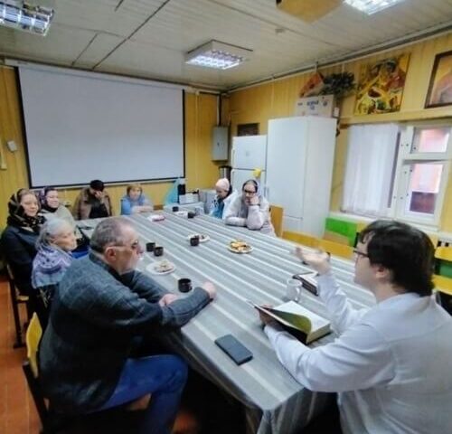 В Просветительском центре храма состоялась вводная лекция по изучению Священного Писания