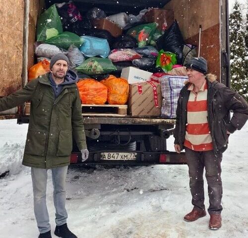 Социальная служба храма передала более четырех тонн гуманитарной помощи в региональные благотворительные организации в декабре 2025 года