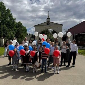 Праздник окончания учебного года в Воскресной школе храма Рождества Христова в Черневе