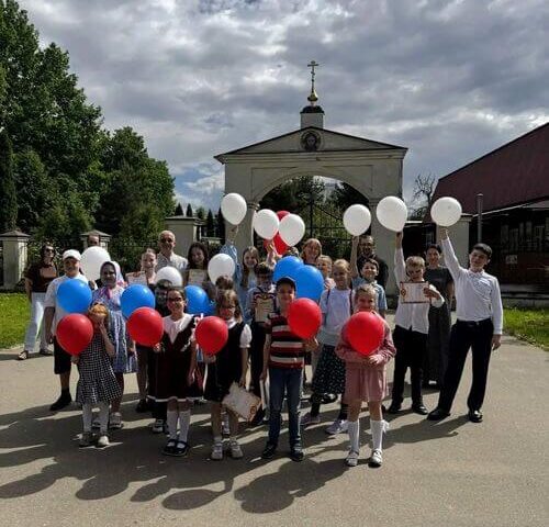 Праздник окончания учебного года в Воскресной школе храма Рождества Христова в Черневе